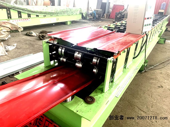 林周县中国河北红旗压瓦机设备有限公司双层彩钢压瓦机设备☏13603238226
