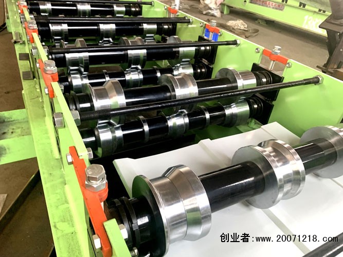 茂名市茂港区双线全自动c型钢机中国泊头华泰压瓦机设备有限公司☏13833744006