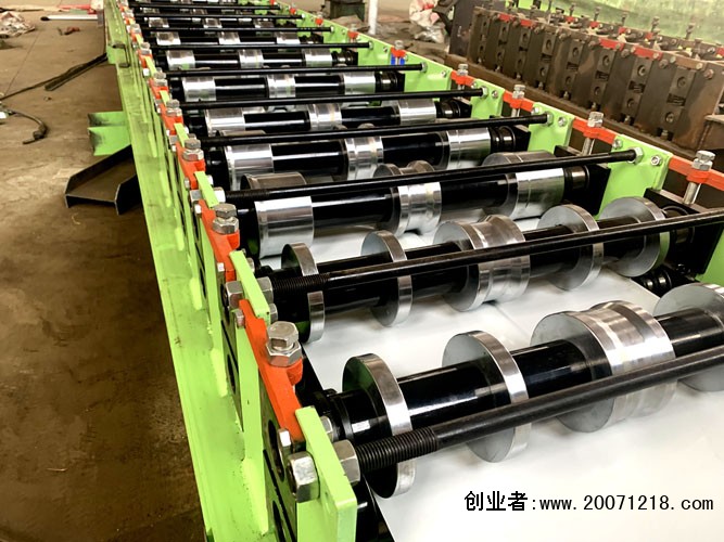 无极切断c型钢机☏13831776366中国泊头红旗压瓦机设备有限公司江北区