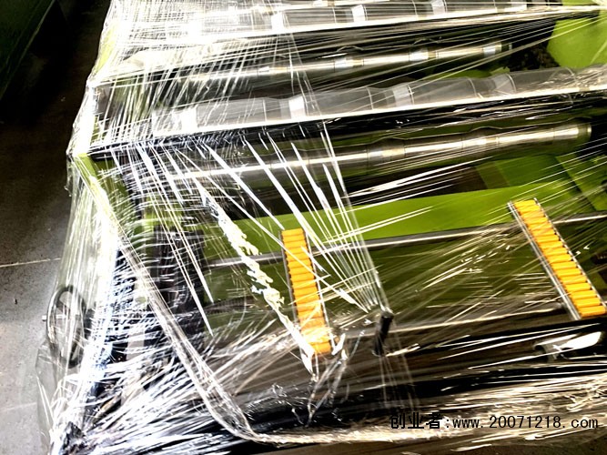 洛阳市嵩县岩棉泡沫复合板机图片☏13833744009沧州红旗压瓦机设备有限公司