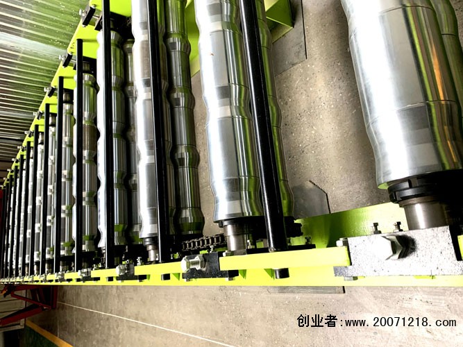 销售彩钢压瓦机械设备☏13803250766中国河北华泰压瓦机设备有限公司红河州