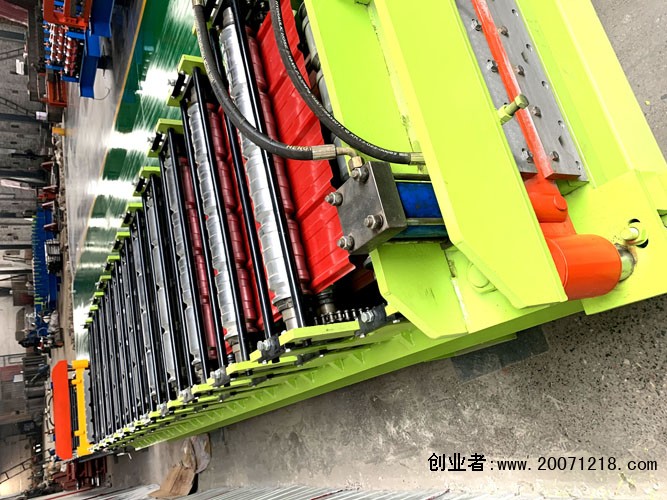 嘉兴彩钢压瓦机生产厂家☏13803238458中国沧州红旗压瓦机设备有限公司龙港区