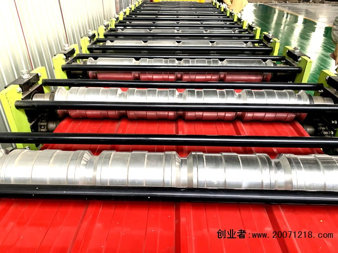 买彩钢瓦机器创业☏13833981599株洲市醴陵市中国红旗压瓦机设备有限公司