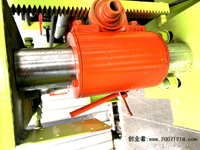 六安市裕安区无极切断c型钢机厂家☏18134079160中国红旗压瓦机设备有限公司