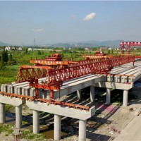 江苏镇江架桥机出租50-200架桥机的主要特点