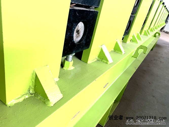 深圳压瓦机销售价格表哪里有@中国河北沧州市浩洋机械厂