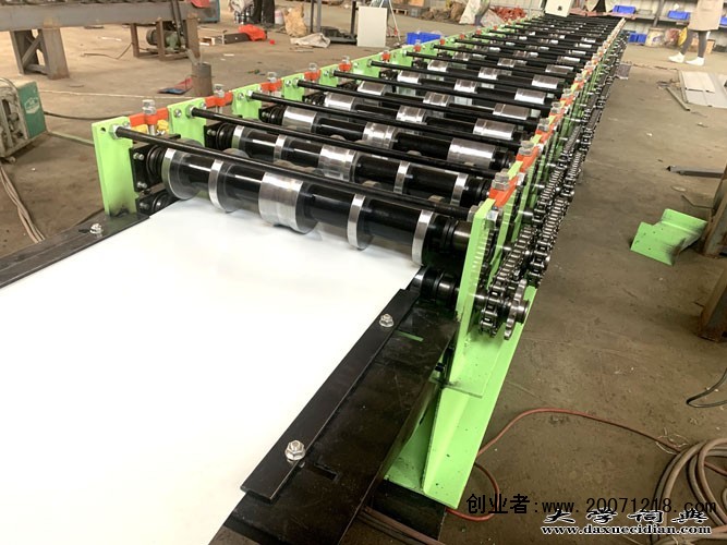 沧州泊头市浩洋机械生产厂兰州全自动c型钢机@厂家价格