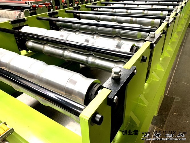中国河北省泊头市浩洋机械制造有限公司ax彩钢压瓦机设备@物超所值