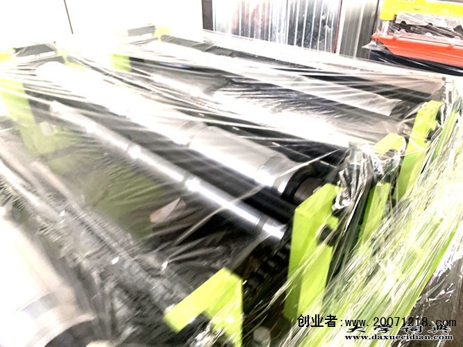 河北泊头浩洋机械生产厂新型彩钢复合板机械@景宁畲族自治县