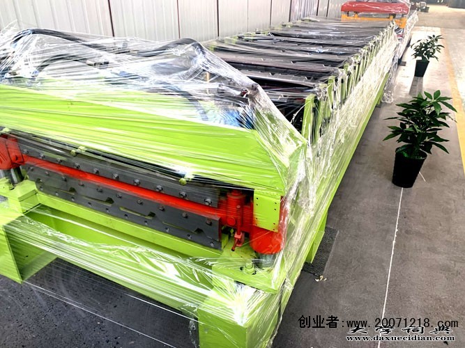 河北沧州浩洋机械实体生产厂嘉兴复合板机彩钢机械价格@物超所值的好物
