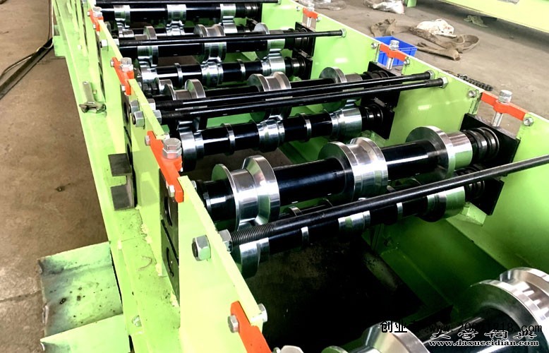 六安c型钢冲孔机哪家好@中国河北泊头市浩洋机械实体生产厂